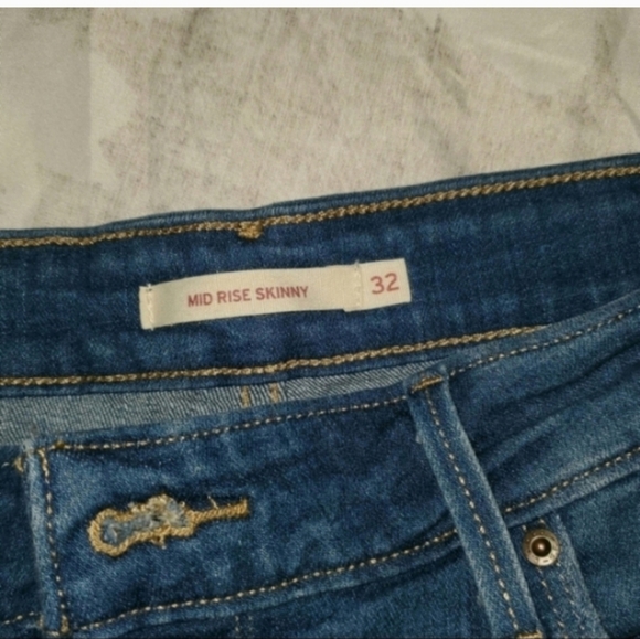 Levi Strauss gorgeous skinny jeans 32 - Picture 4 of 4